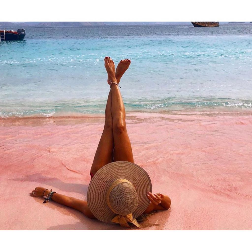 Witness the exotic Pink Beach via Komodo Cruise!
